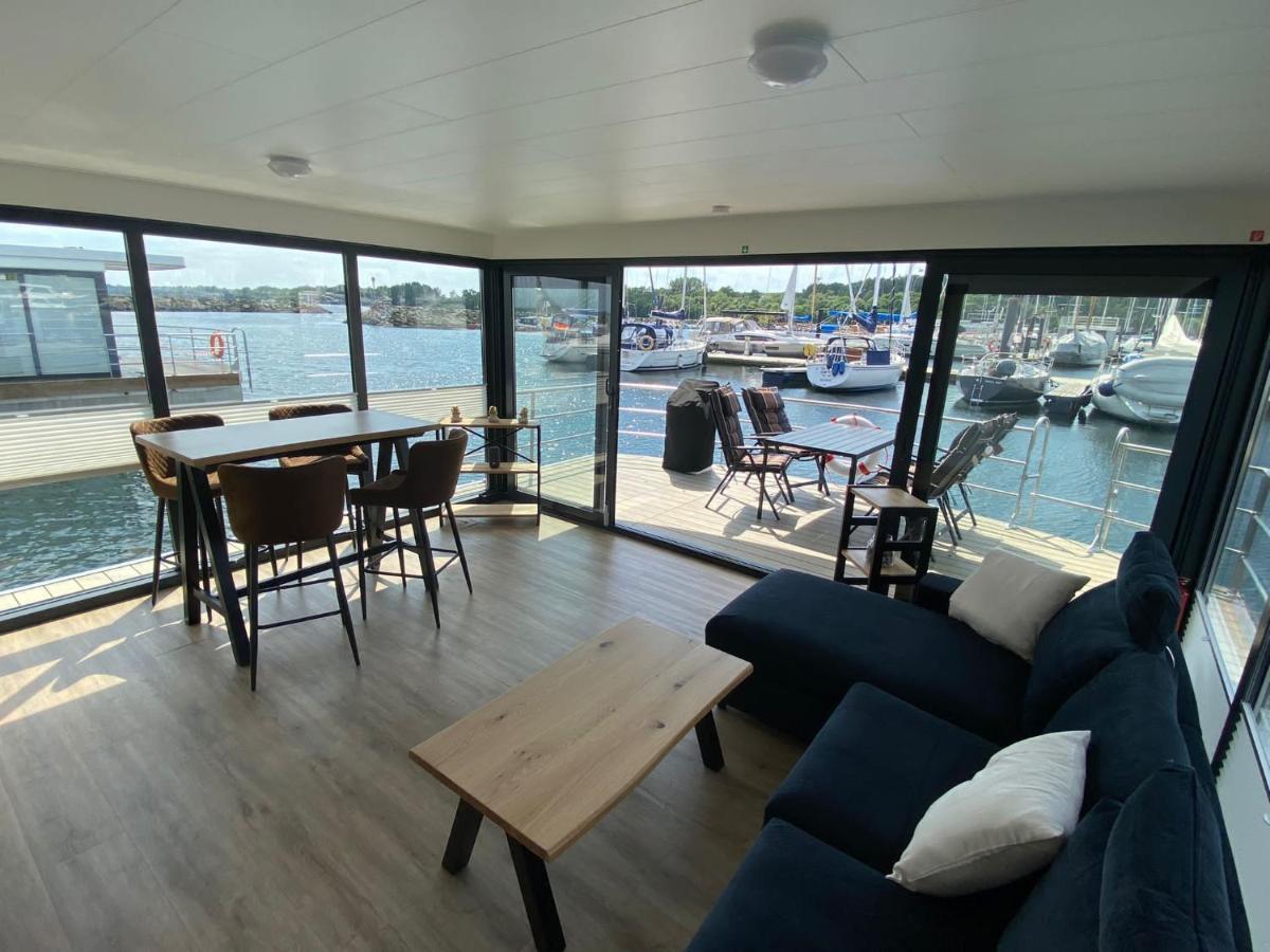 Urlaub Auf Dem Wasser Mit Einmaligen Ausblick - Well Hausboote Boltenhagen 10 外观 照片